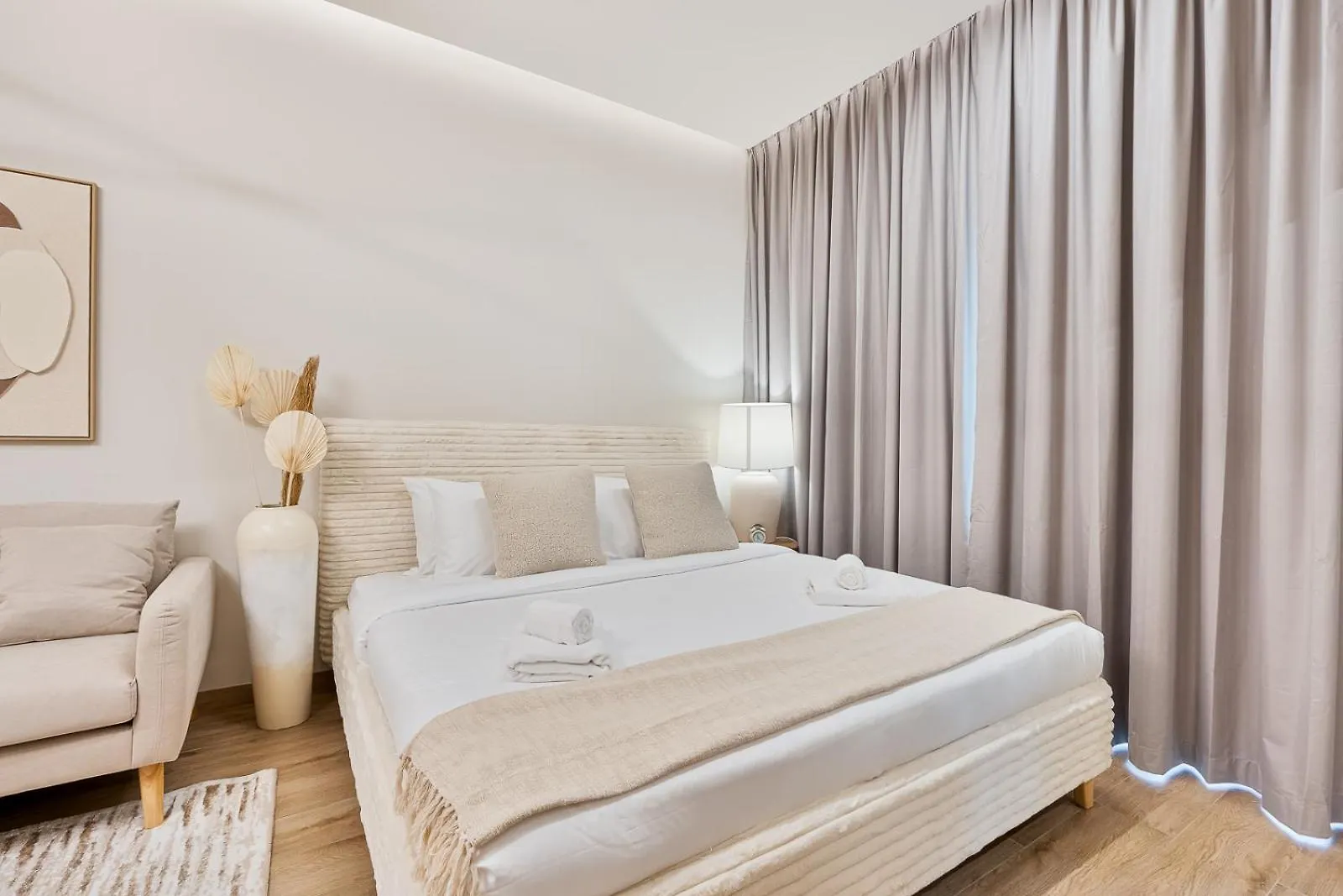 Modern Studio With Pool, Gym And Bbq Area Dubai