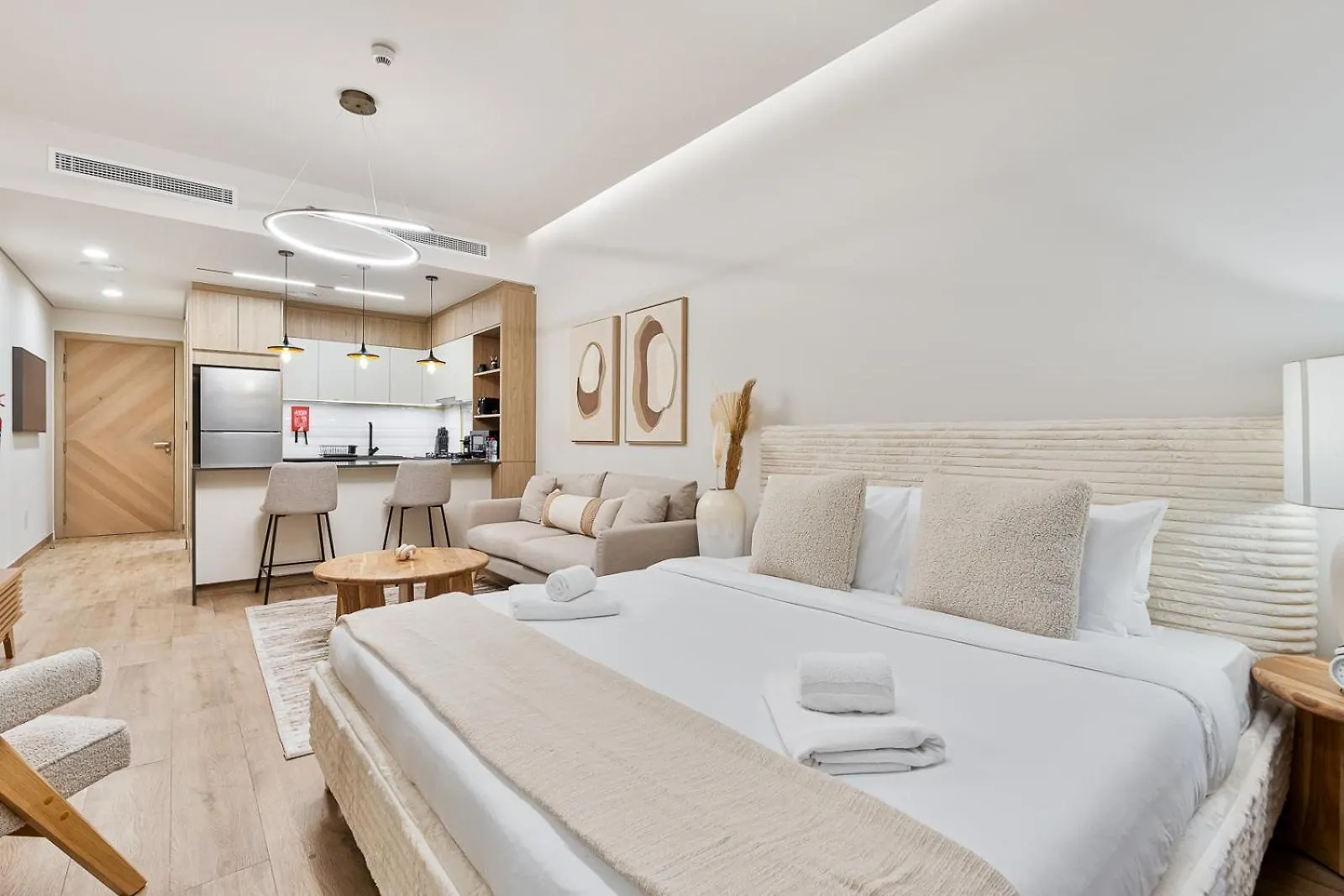 Modern Studio With Pool, Gym And Bbq Area Dubai 0*,  United Arab Emirates