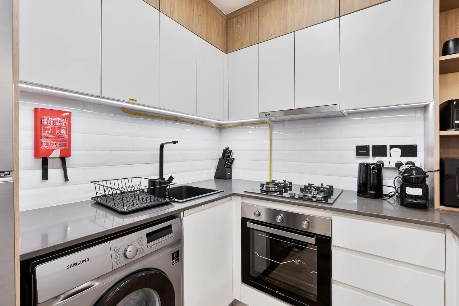 Modern Studio With Pool, Gym And Bbq Area Dubai